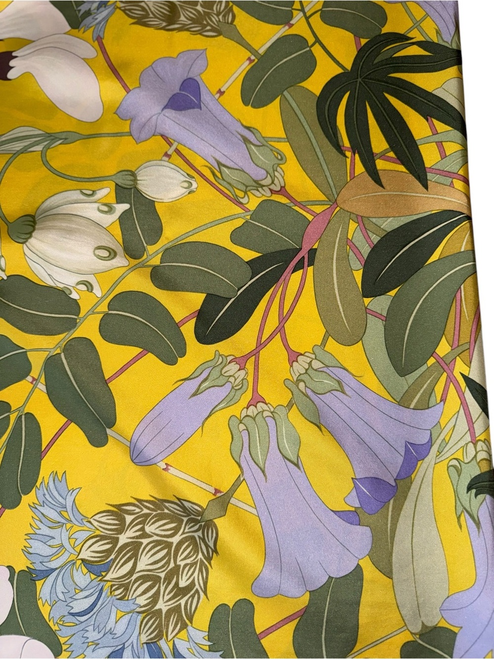 Hermès "Flora Graeca" rare vintage silk scarf - Picture 8 of 12
